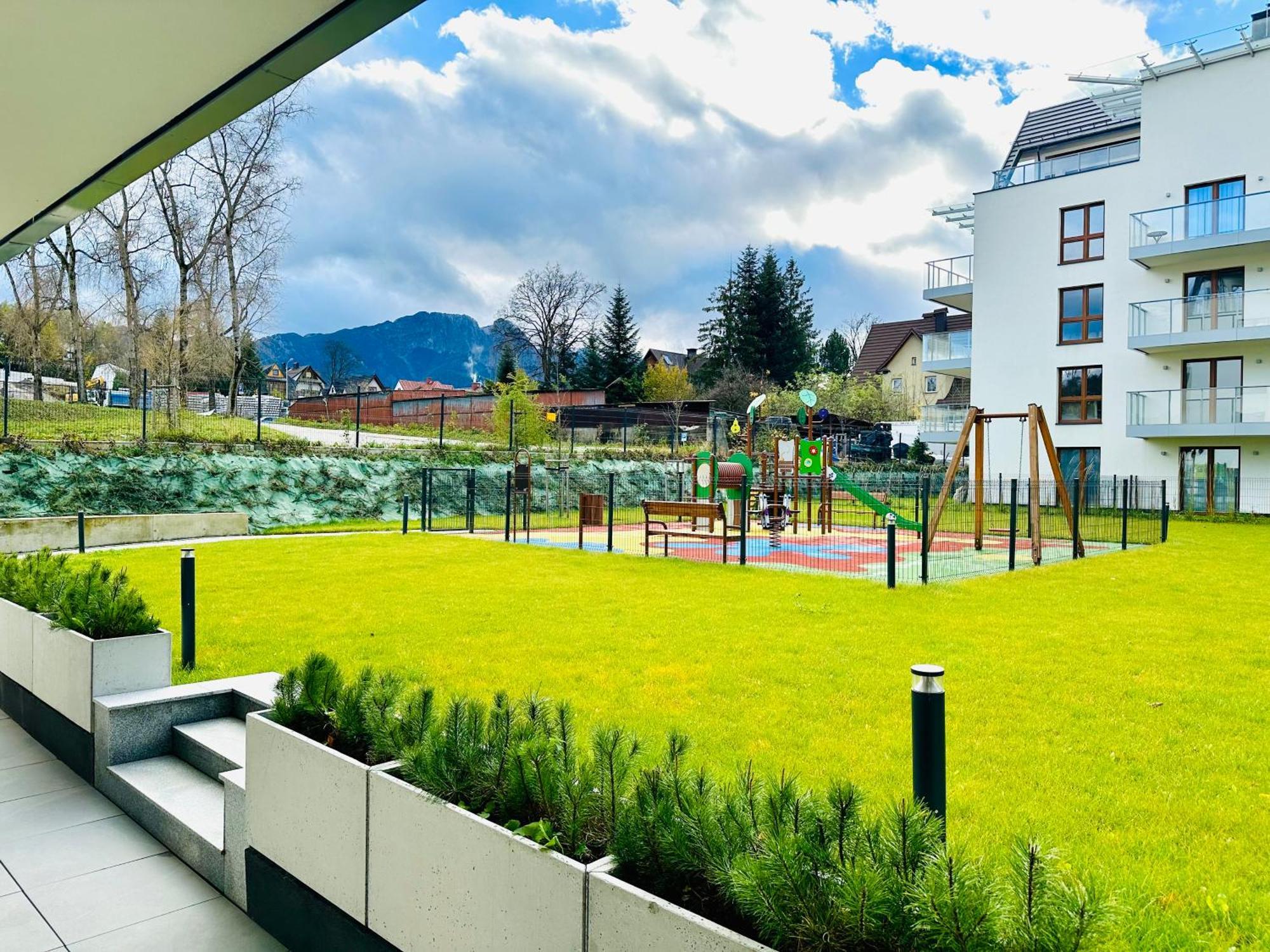 Mountain Shine - Apartment, Spa And Parking Zakopane Buitenkant foto